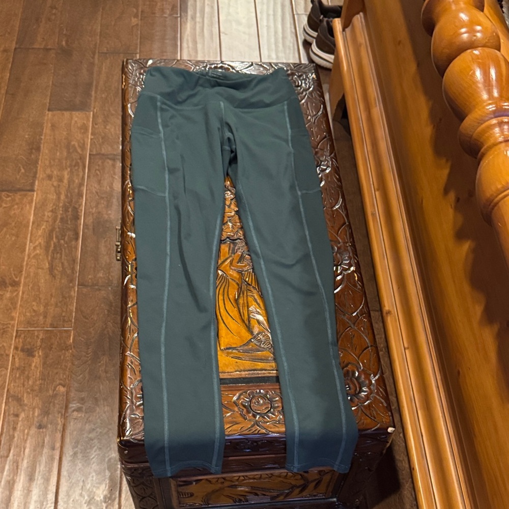 iUGA Olive Green Apparel